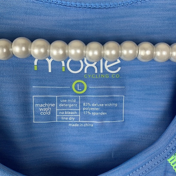 NWT Moxie Cycling Women's Wrap Tee size Large - Picture 6 of 10